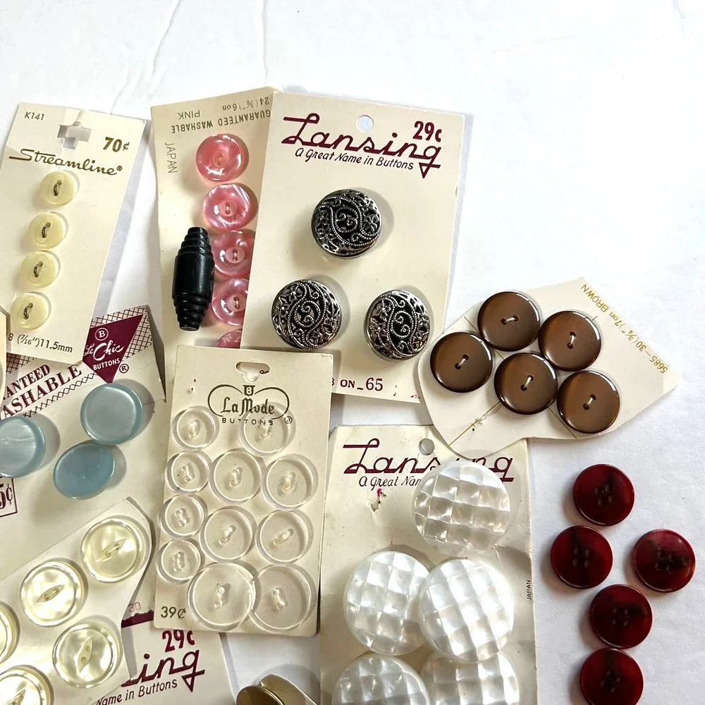 Vintage Buttons Carded and Loose‎